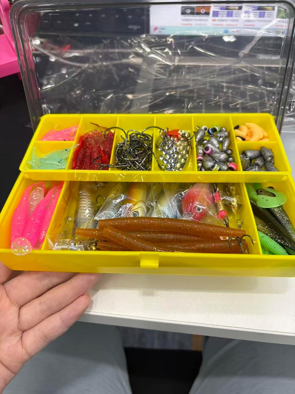 GOANDO Fishing Lures Kit for Freshwater Bait Tackle Kit for Bass Trout Salmon Fishing Accessories Tackle Box Including Spoon Lures Soft Plastic Worms Fishing Gifts(160)